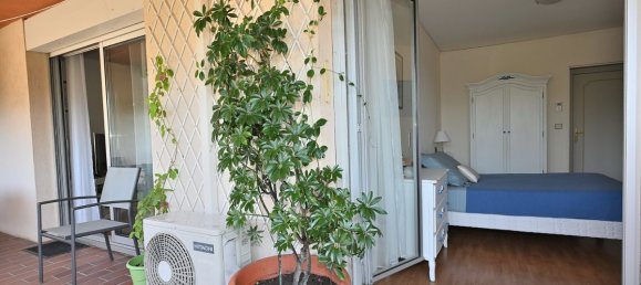 2 Schlafzimmer Wohnung in Grasse, France, Nr. 342664 7