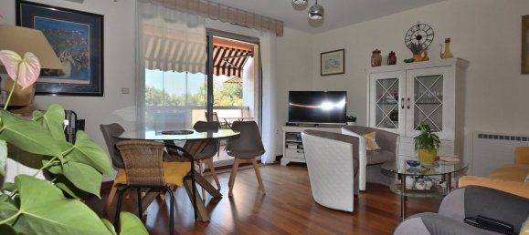 2 Schlafzimmer Wohnung in Grasse, France, Nr. 342664 2