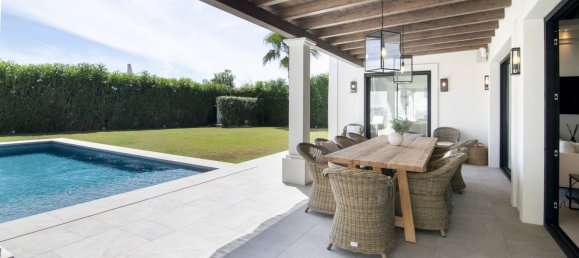 3 غرف نوم فيلا في Marbella, Spain رقم 73333 50