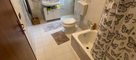 4 rooms Apartment in Massa, Italy No. 82938 7