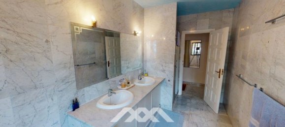 8 bedrooms House in Benajarafe, Spain No. 60182 43