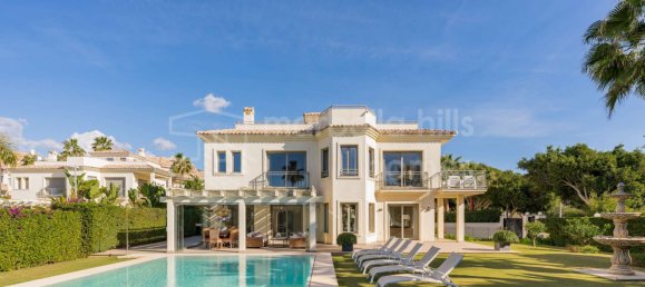 5 bedrooms Villa in Marbella, Spain No. 64397 31