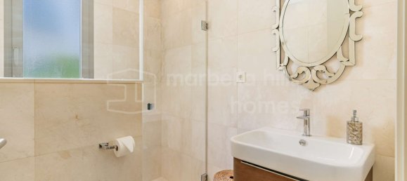 5 bedrooms Villa in Marbella, Spain No. 64397 27