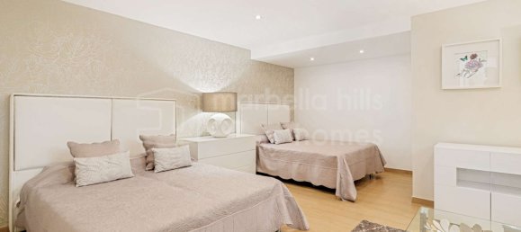5 bedrooms Villa in Marbella, Spain No. 64397 25