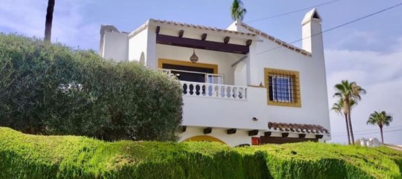 4 غرف نوم منزل في Alicante, Spain رقم 182041 3