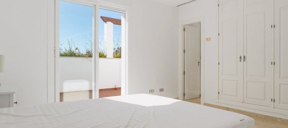 Dúplex de 4 dormitorios en Marbella, Spain No. 60030 6