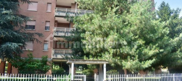 2 bedrooms Apartment in Beinasco, Italy No. 264102 4