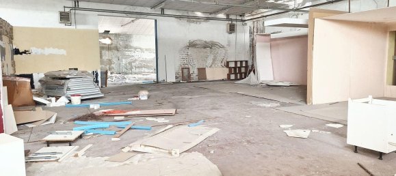 12 rooms Commercial property in Treia, Italy No. 185793 2