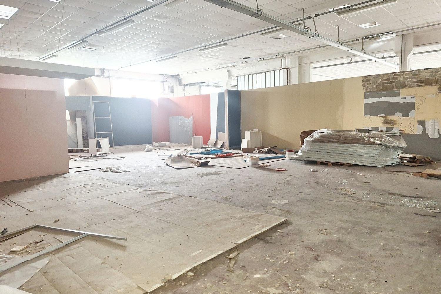 12 rooms Commercial property in Treia, Italy No. 185793