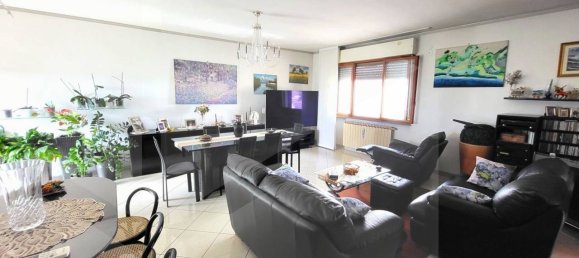 Дом с 6 комнатами в Пескара, Италия № 34358 8