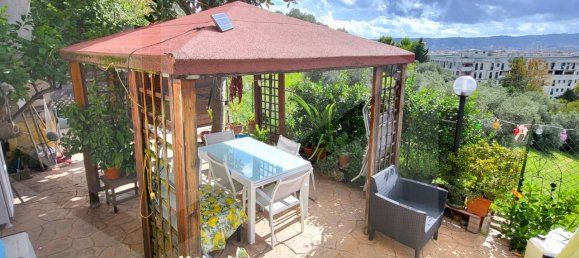 Дом с 6 комнатами в Пескара, Италия № 34358 4