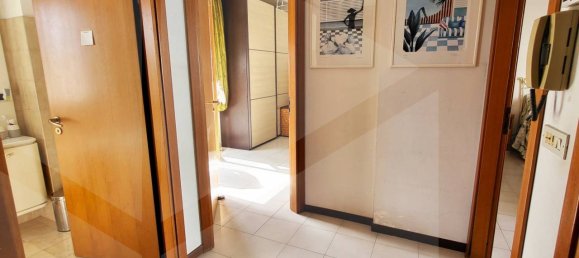 Дом с 6 комнатами в Пескара, Италия № 34358 12