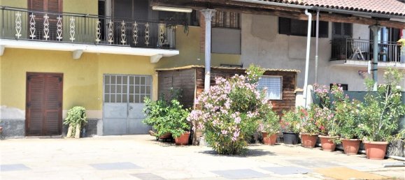 8 rooms House in Chivasso, Italy No. 163670 6