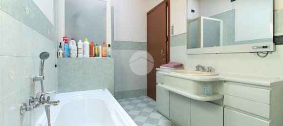 Apartamento de 3 habitaciónes en Romano di Lombardia, Italy No. 277932 15