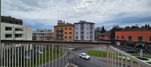 3 rooms Apartment in Mariano Comense, Italy No. 234784 7