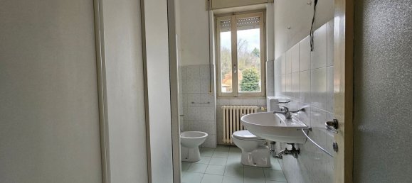 3 rooms Apartment in Mariano Comense, Italy No. 234784 12