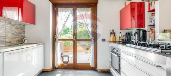 Apartamento de 3 divisões em Castellanza, Italy N.º 287753 11