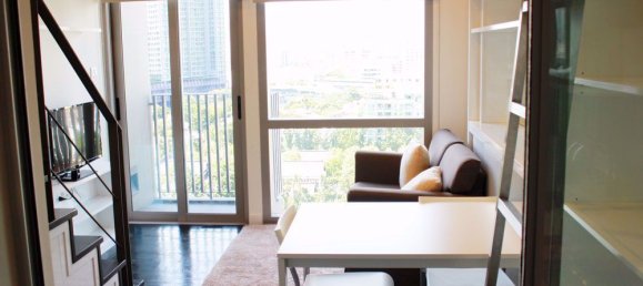 1 bedroom Duplex in Khlong Toei, Thailand No. 9645 8