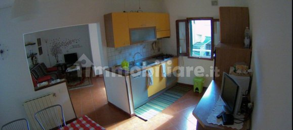 2 Schlafzimmer Wohnung in Montevarchi, Italy, Nr. 355170 3