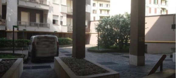 5-salle Appartement à Milan, Italy No. 240329 9