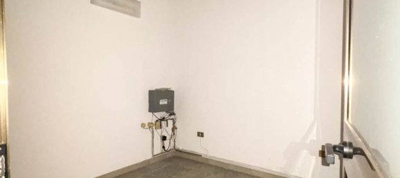 3 bedrooms Apartment in Taranto, Italy No. 358396 13