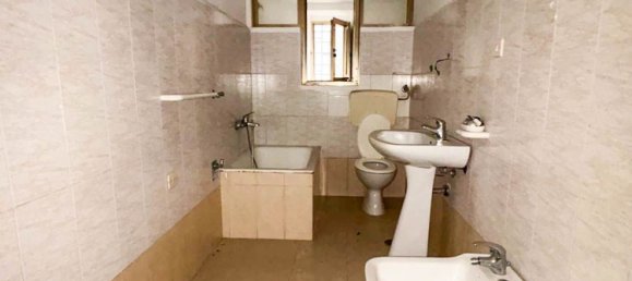 3 bedrooms Apartment in Taranto, Italy No. 358396 4