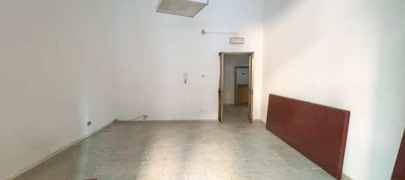 3 bedrooms Apartment in Taranto, Italy No. 358396 17