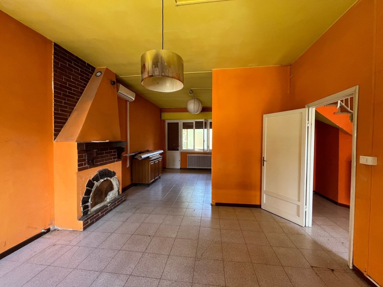 7 rooms House in Pesaro, Italy No. 1807