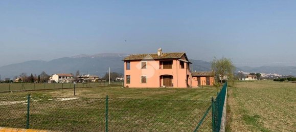 3 bedrooms House in Spello, Italy No. 136275 13