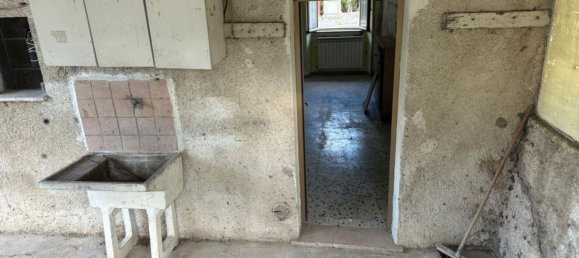 5 rooms House in San Valentino in Abruzzo Citeriore, Italy No. 283454 21