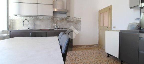 3 bedrooms Villa in Mantua, Italy No. 324760 9