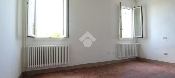 3 bedrooms Villa in Mantua, Italy No. 324760 5