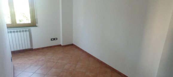 3 Schlafzimmer Wohnung in Castelfranco di Sotto, Italy, Nr. 355922 20