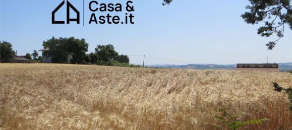 6 rooms House in Corridonia, Italy No. 268495 3