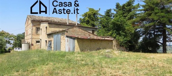 6 rooms House in Corridonia, Italy No. 268495 12