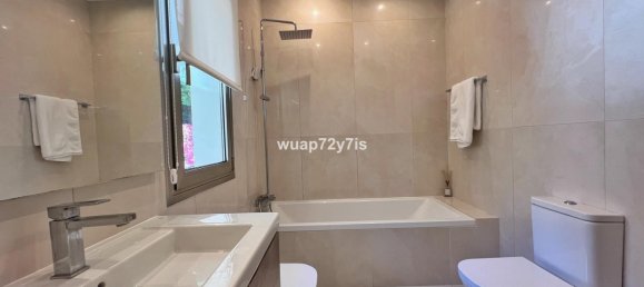 5 bedrooms Villa in Cadiz, Spain No. 135510 22