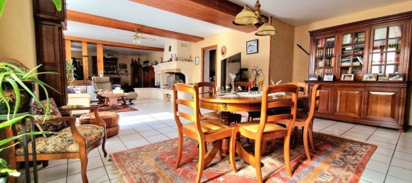 4 chambres Maison à Coulommiers, France No. 188339 3