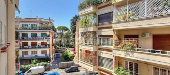 2 bedrooms Apartment in Rome, Italy No. 333636 32