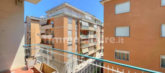 2 bedrooms Apartment in Rome, Italy No. 333636 17