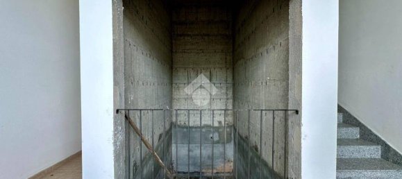 800m² Warehouse in Pisa, Italy No. 171773 17