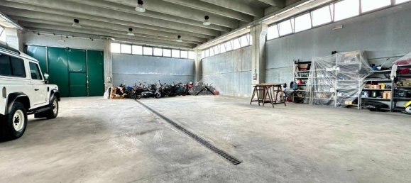 800m² Warehouse in Pisa, Italy No. 171773 4