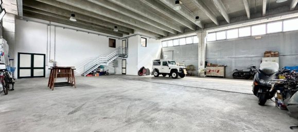 800m² Warehouse in Pisa, Italy No. 171773 5