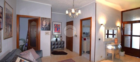 2 chambres Appartement à Moncalieri, Italy No. 152355 2
