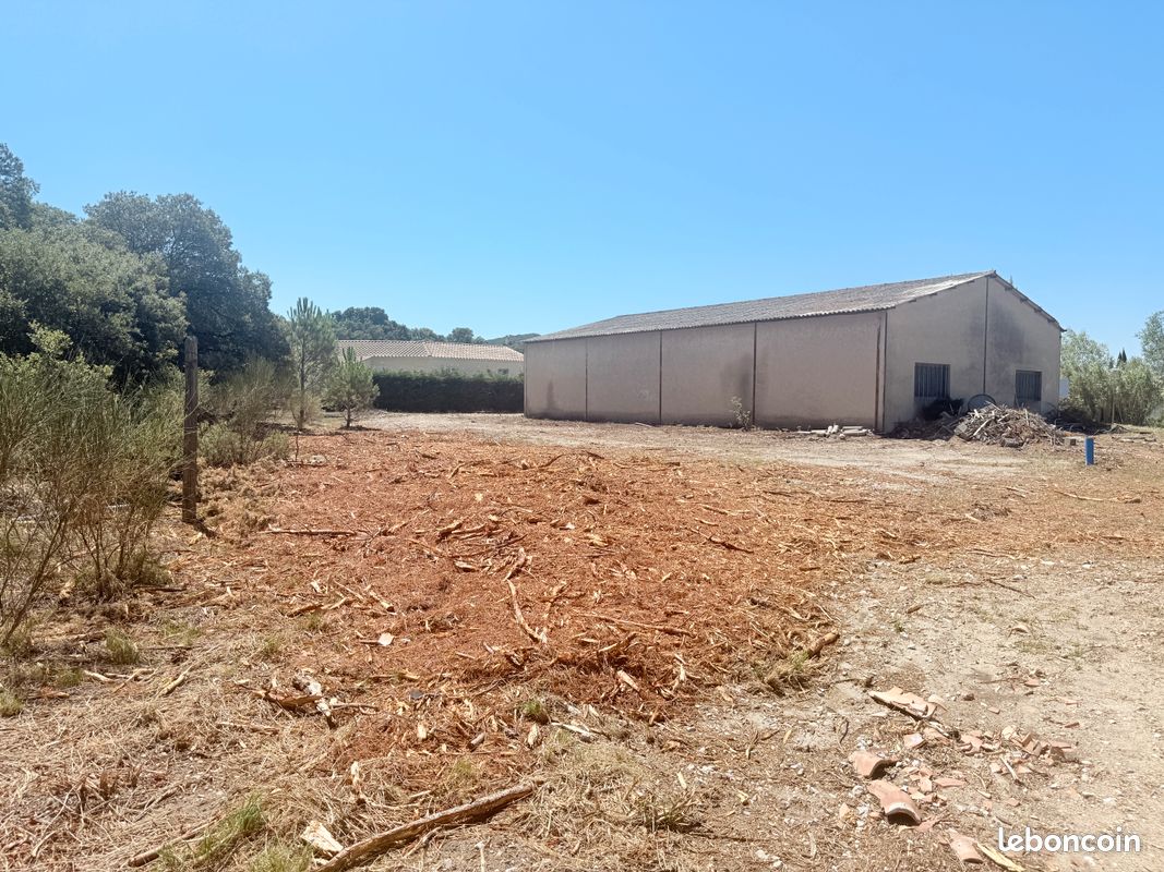 Terreno en Rochefort-du-Gard, France No. 288104