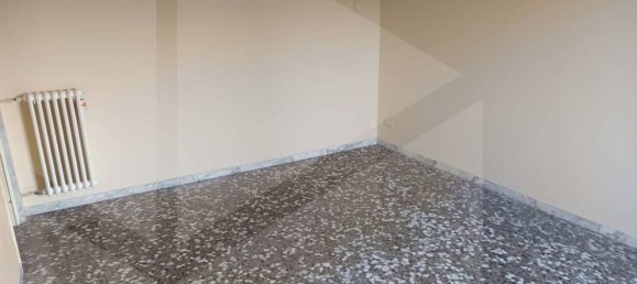 2 rooms Apartment in Bari, Italy No. 18260 2