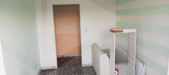 2 rooms Apartment in Bari, Italy No. 18260 5