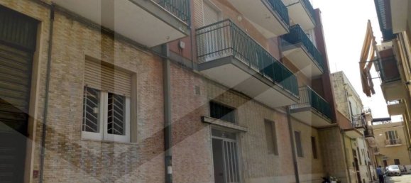 2 rooms Apartment in Bari, Italy No. 18260 17