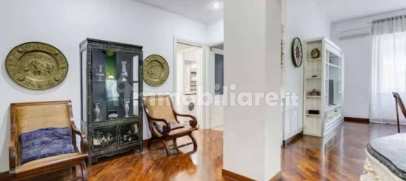 4 rooms Commercial property in Rome, Italy No. 146725 17