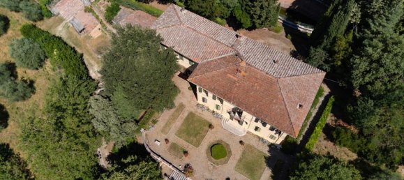 24 rooms Villa in Siena, Italy No. 135948 3