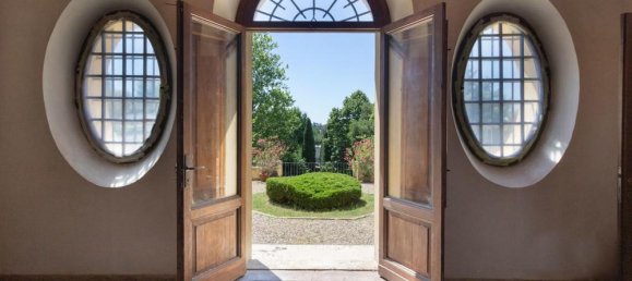 24 rooms Villa in Siena, Italy No. 135948 2